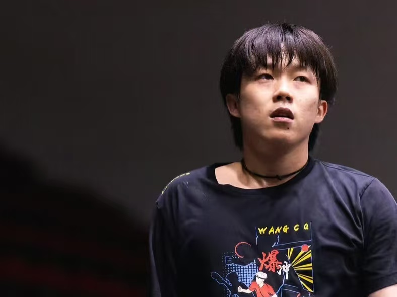 离场, 霸王拧 离场, 霸王拧